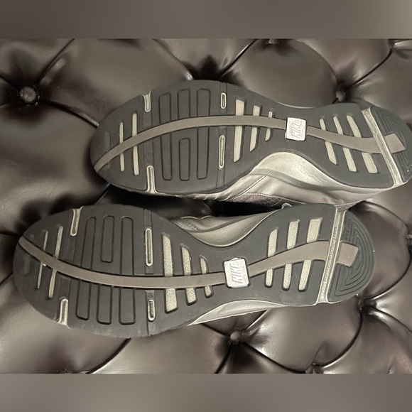 Nike running shoe BRS 1000 women’s size: 9 - Picture 4 of 10